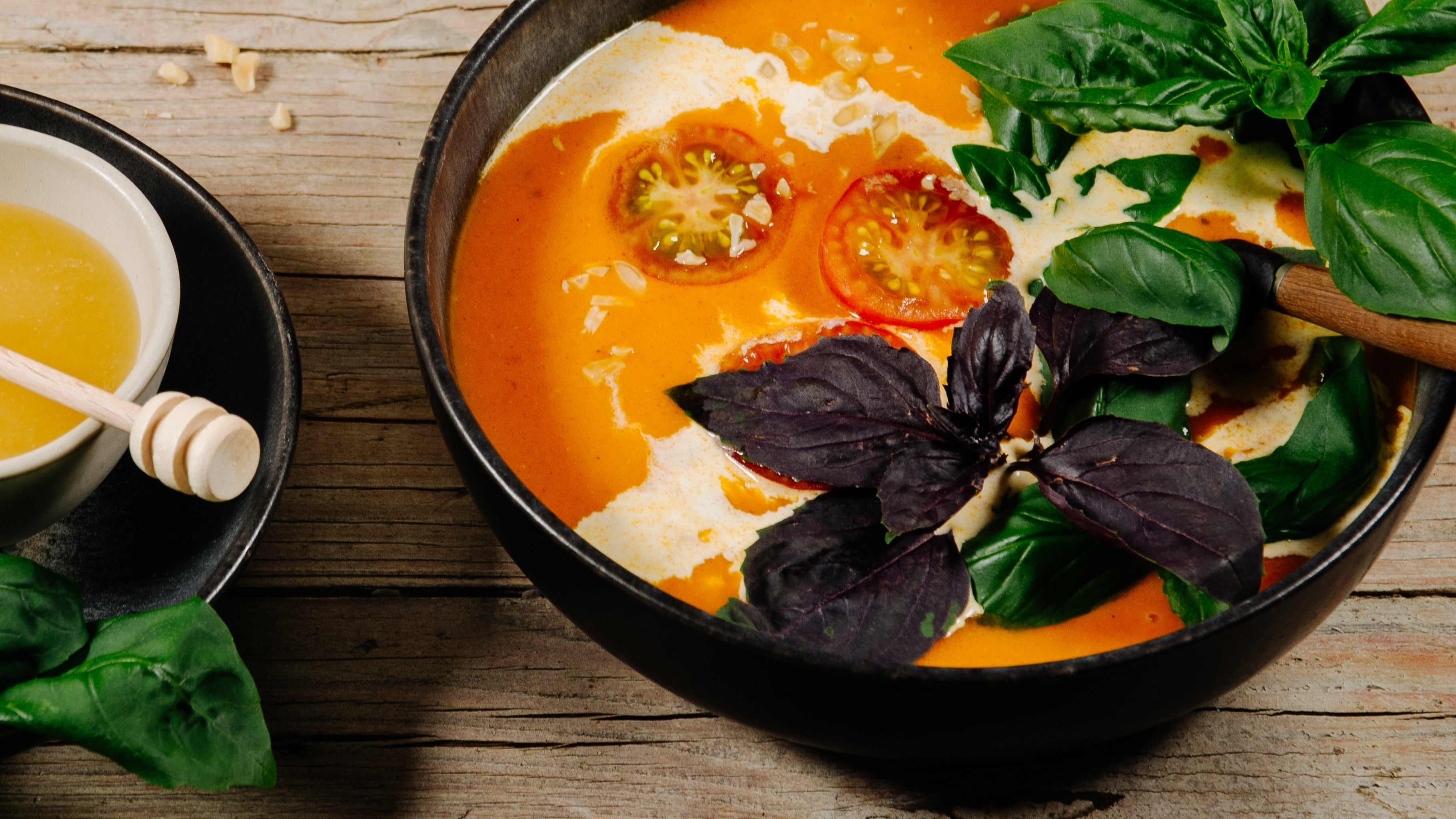 Tomatensuppe mit Kokosmilch und Honig